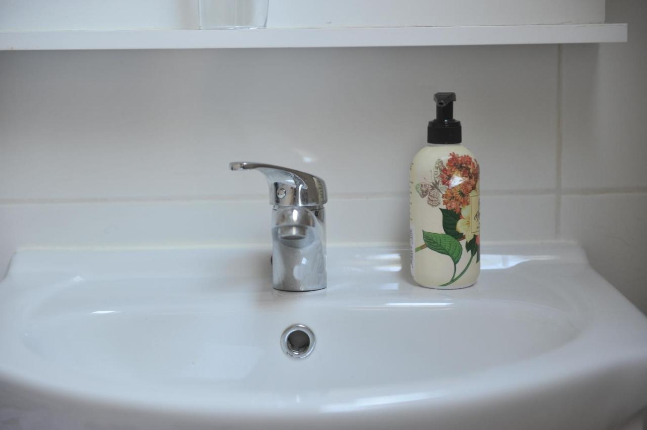 엥크휘젠 Karnemelkhuys B&B 외부 사진