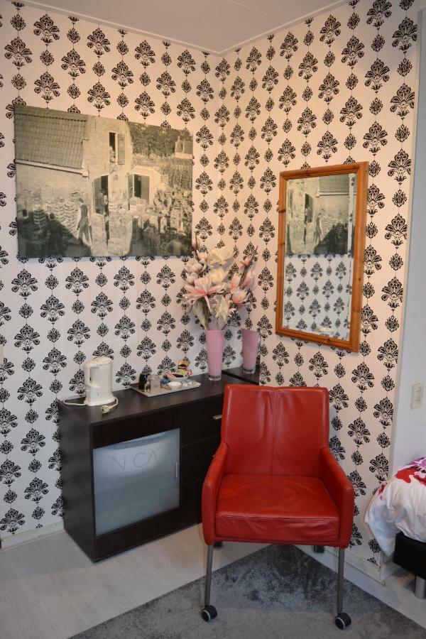 엥크휘젠 Karnemelkhuys B&B 외부 사진