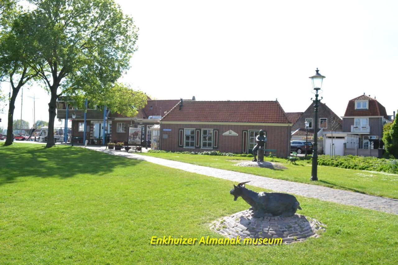 엥크휘젠 Karnemelkhuys B&B 외부 사진